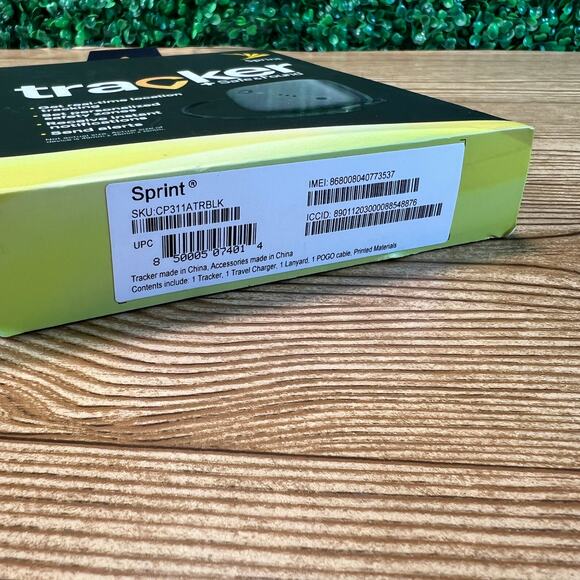 NIB Sprint Tracker Safe & Found GPS Tracker Apple Android Kids Bike Pets Luggage - Picture 7 of 8